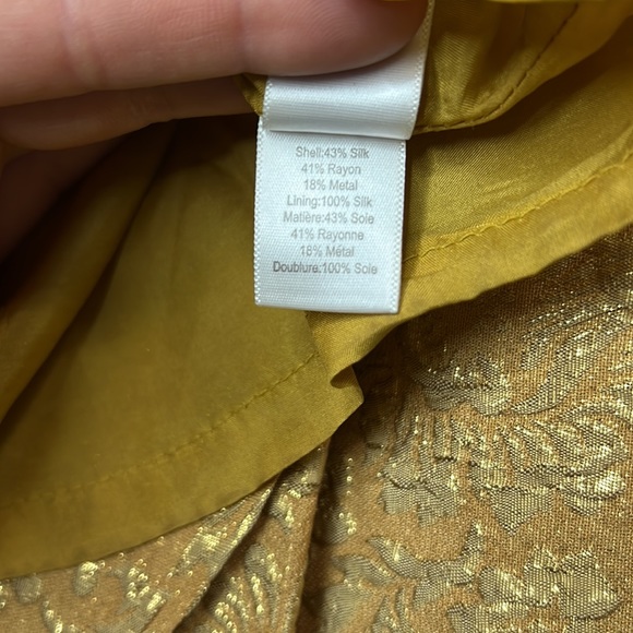 Vera Wang Gold Floral Pleated Skirt Sz 4 Metallic Silk Blend Lavender Label - Picture 10 of 10
